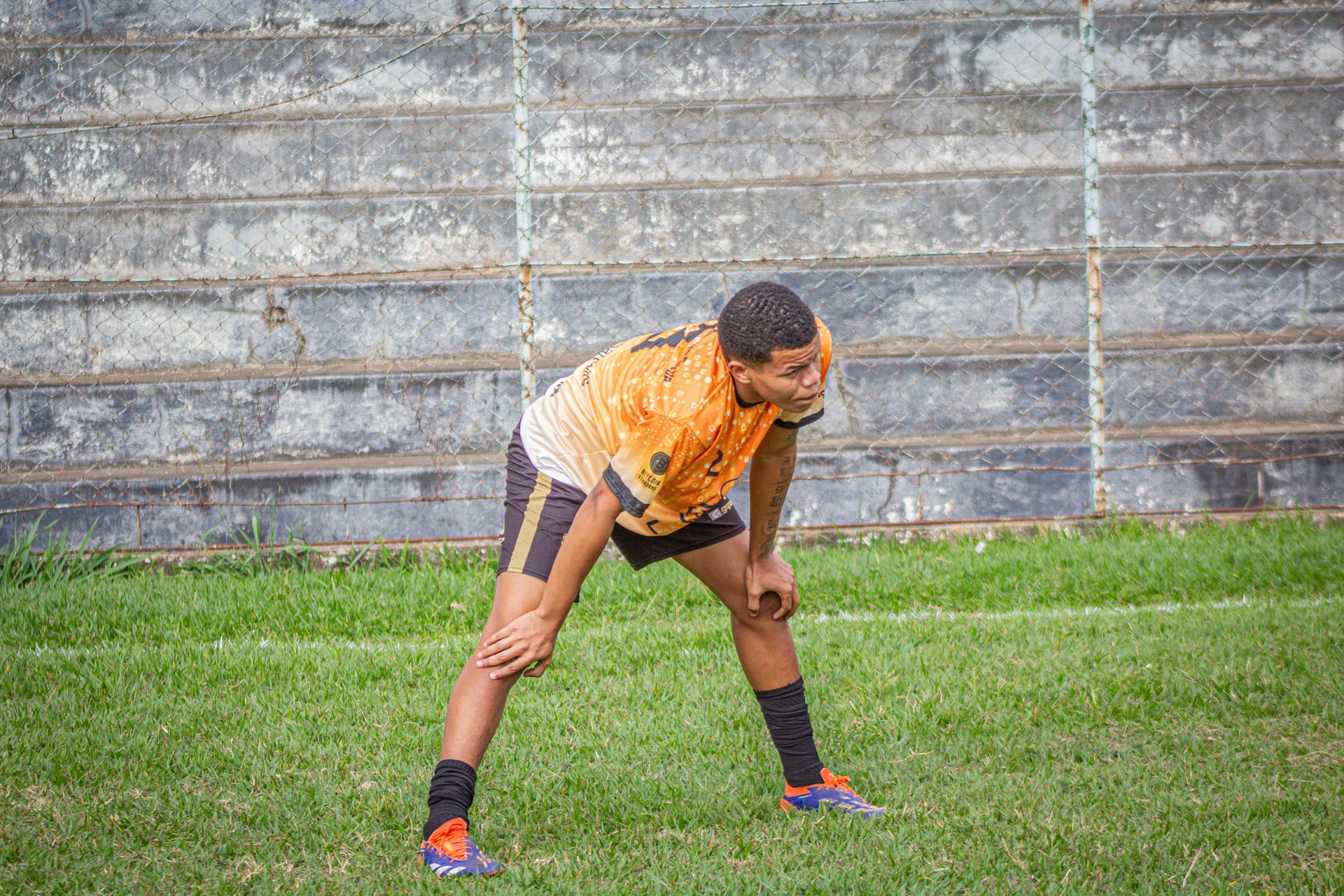 Atleta do Liberdade em campo durante a peneira